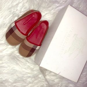 Toddler size 23 Authentic Burberry shoes!